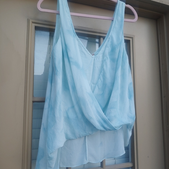 Top - Picture 1 of 4